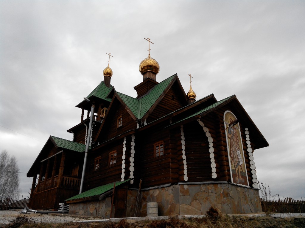 Церковь Владимира равноапостольного, Станционный-Полевской (Полевской (Полевской ГО), Свердловская область). фасады