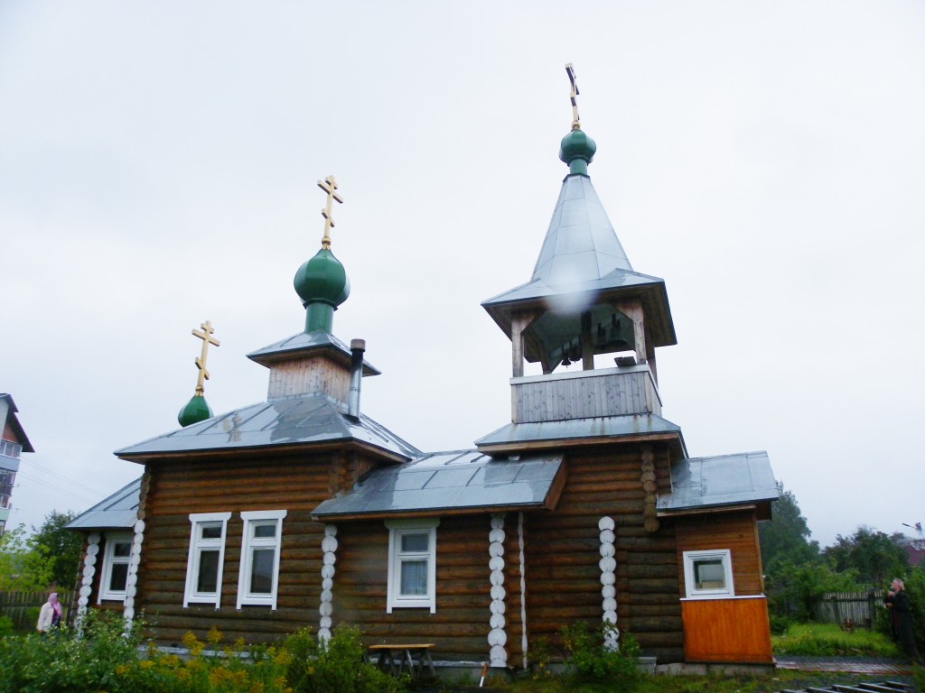 Новая Вилга. Церковь Николая и Александры, царственных страстотерпцев. фасады