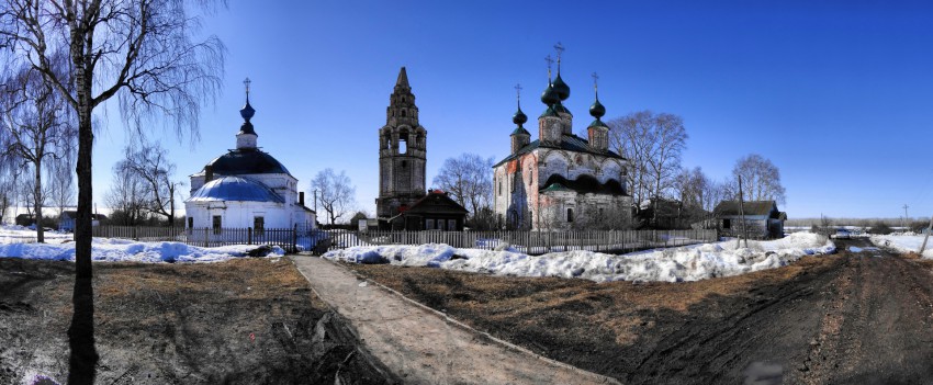 Сербилово. Спасо-Кукоцкий монастырь. общий вид в ландшафте, Панорама монастыря с главной улицы села
