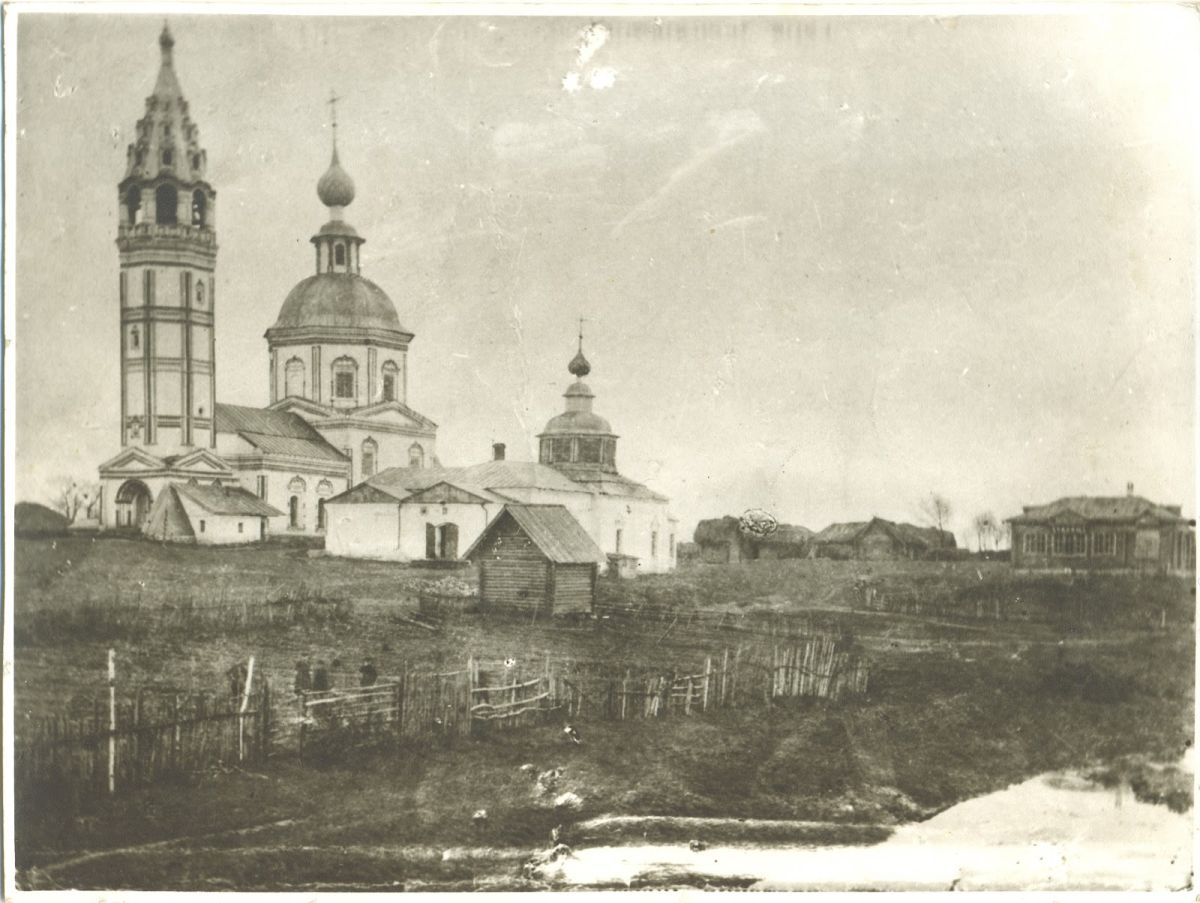 Церковь Георгия Победоносца, Ярышево (Гаврилово-Посадский район, Ивановская область). архивная фотография, 1920-30-е гг. С сайта: https://yarishevo.blogspot.chttpsom/p/blog-page_16.html