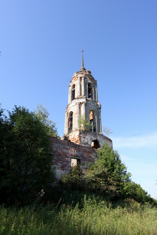 Коршево (Малое Новоселье, Бакланово). Церковь Воскресения Словущего. фасады
