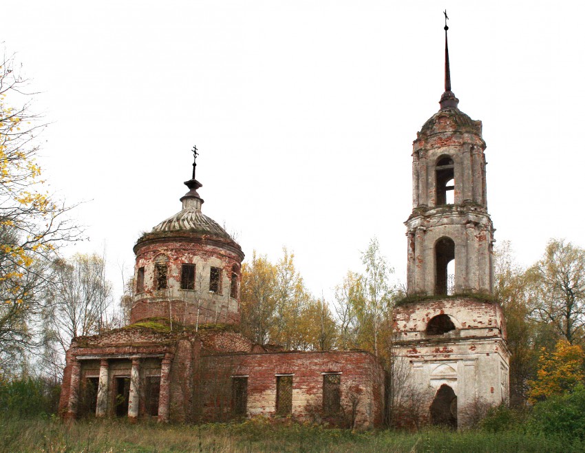 Коршево (Малое Новоселье, Бакланово). Церковь Воскресения Словущего. фасады