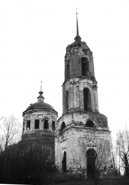Коршево (Малое Новоселье, Бакланово). Церковь Воскресения Словущего. фасады