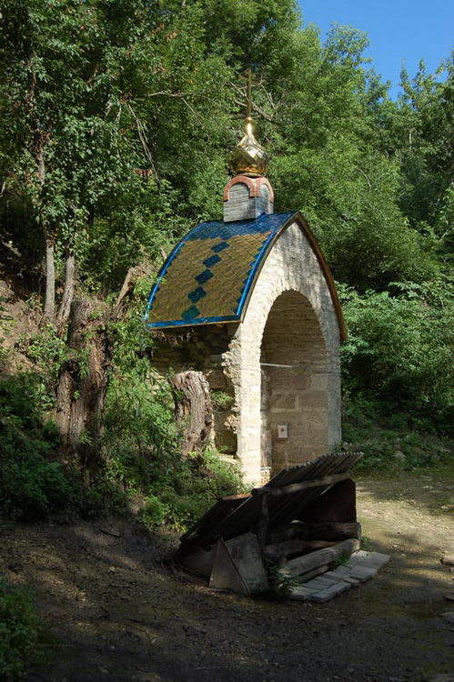 Часовня Покрова Пресвятой Богородицы, Липовец (Ливенский район и г. Ливны, Орловская область). общий вид в ландшафте