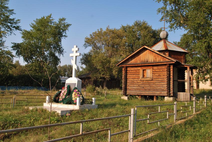 Аверино. Часовня Троицы Живоначальной. фасады