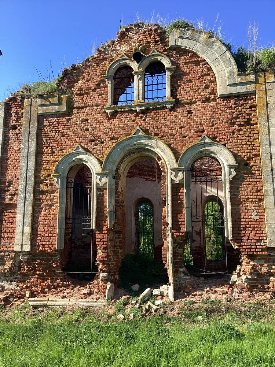 Южный фасад основного объема, фасады. Церковь Космы и Дамиана, Верхний Изрог (Каменский район, Тульская область)