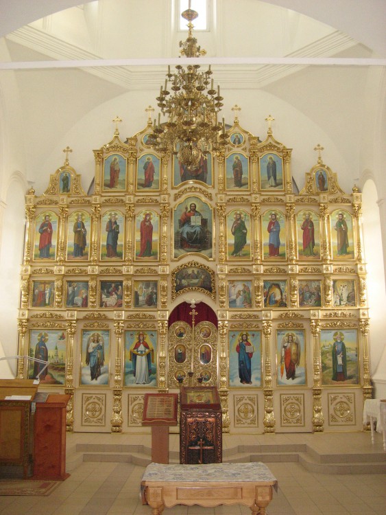 Церковь Сергия Радонежского, Нижний Услон (Верхнеуслонский район, Республика Татарстан). интерьер и убранство, Главный алтарь храма
