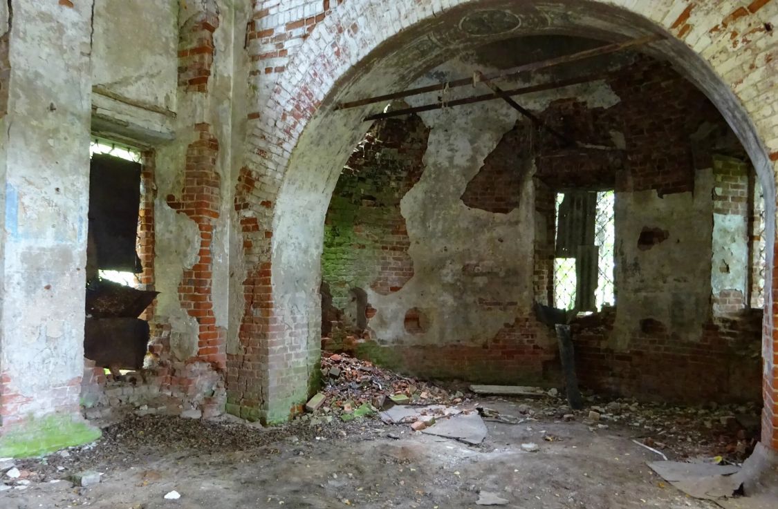 Церковь Казанской иконы Божией Матери, Берлюково (Гаврилов-Ямский район, Ярославская область). интерьер и убранство