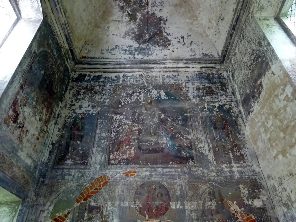 Церковь Казанской иконы Божией Матери, Берлюково (Гаврилов-Ямский район, Ярославская область). интерьер и убранство