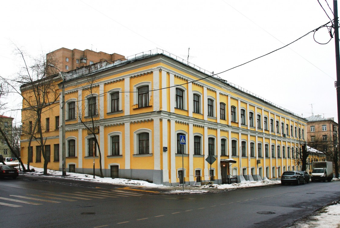 Сокольники. Домовая церковь Троицы Живоначальной при бывшей Ермаковской богадельне. фасады