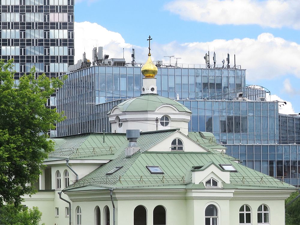 Таганский. Домовая церковь Петра, митрополита Крутицкого и Коломенского, при Традиционной гимназии. фасады