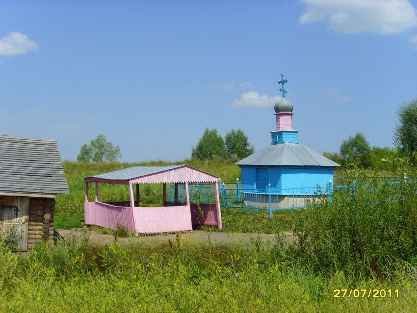 Болтинка. Часовня Боголюбской иконы Божией Матери. общий вид в ландшафте