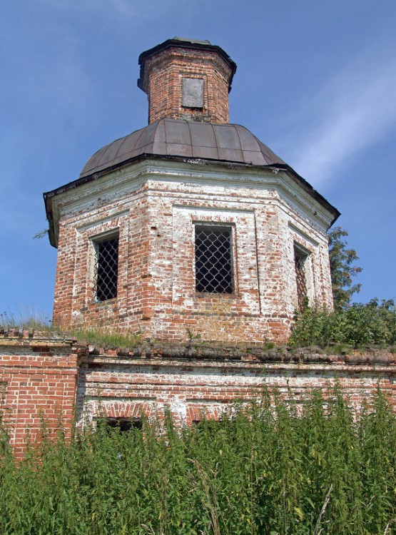 Церковь Смоленской иконы Божией Матери, Гзино (Некрасовский район, Ярославская область). архитектурные детали