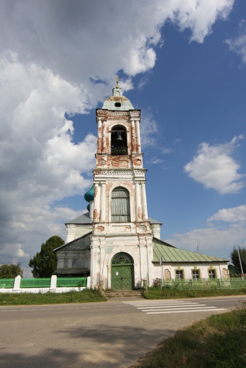 Черная Заводь. Церковь Воскресения Христова. фасады