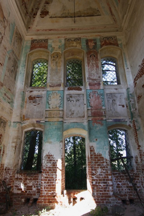 Церковь Петра и Павла, Борисовское, урочище (Борисоглебский район, Ярославская область). интерьер и убранство