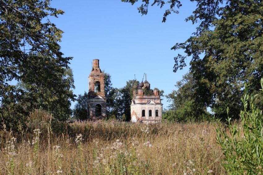 Церковь Петра и Павла, Борисовское, урочище (Борисоглебский район, Ярославская область). общий вид в ландшафте