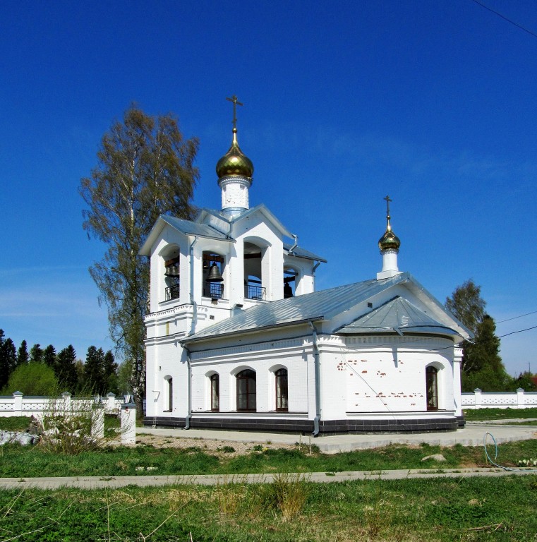 Церковь Петра и Павла, Бурмакино, село (Некрасовский район, Ярославская область). фасады, вид с юго-востока