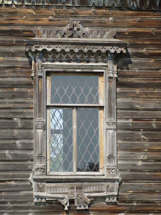 Церковь Иоанна Предтечи, Леликово (Медвежьегорский район, Республика Карелия). архитектурные детали, наличник, южный фасад