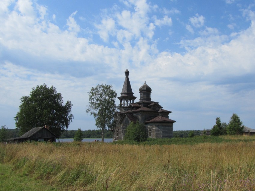 Леликово. Церковь Иоанна Предтечи. общий вид в ландшафте, вид с юго-востока