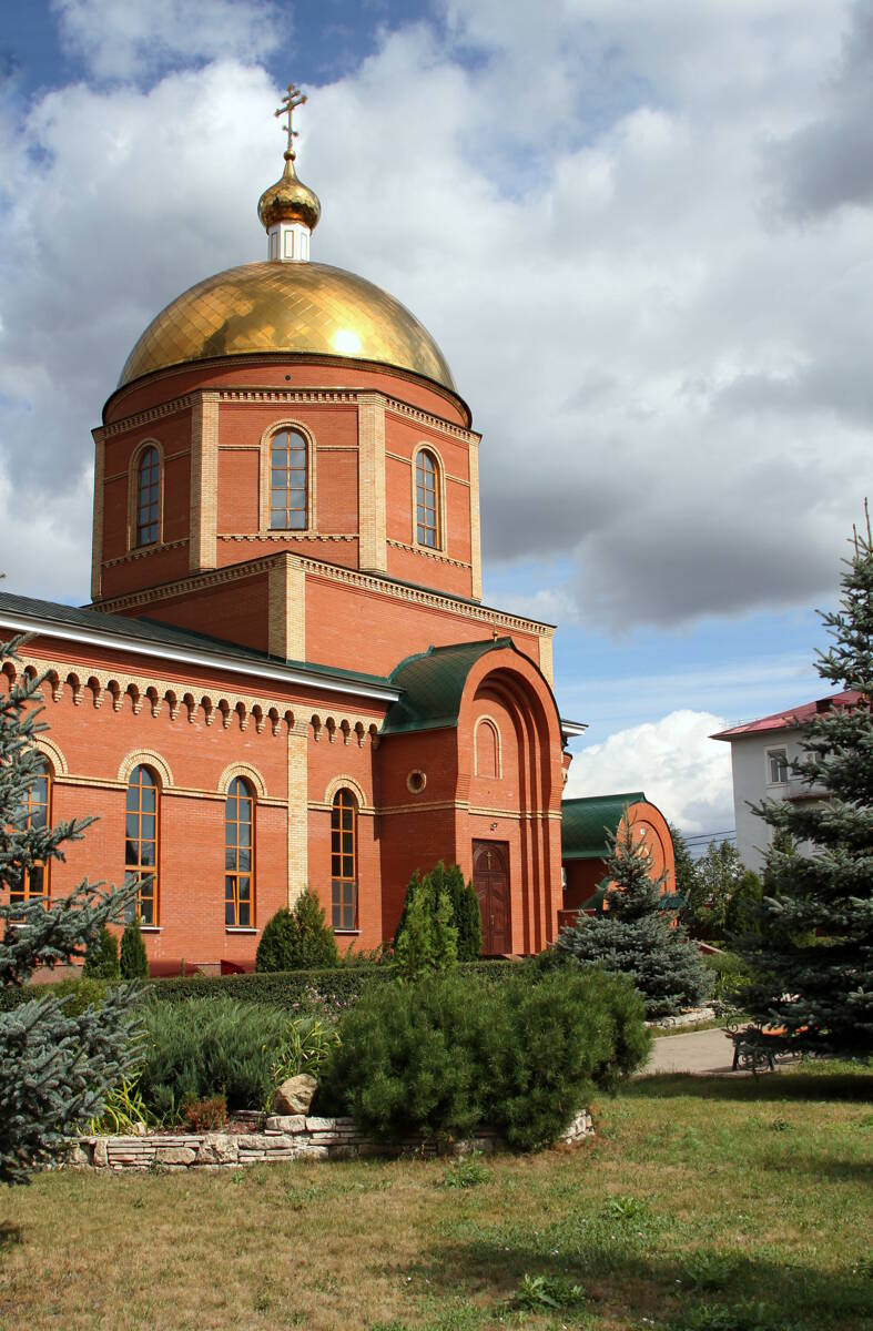Церковь Александра Невского, Абдулино (Абдулинский район, Оренбургская область). архитектурные детали, Основной объем