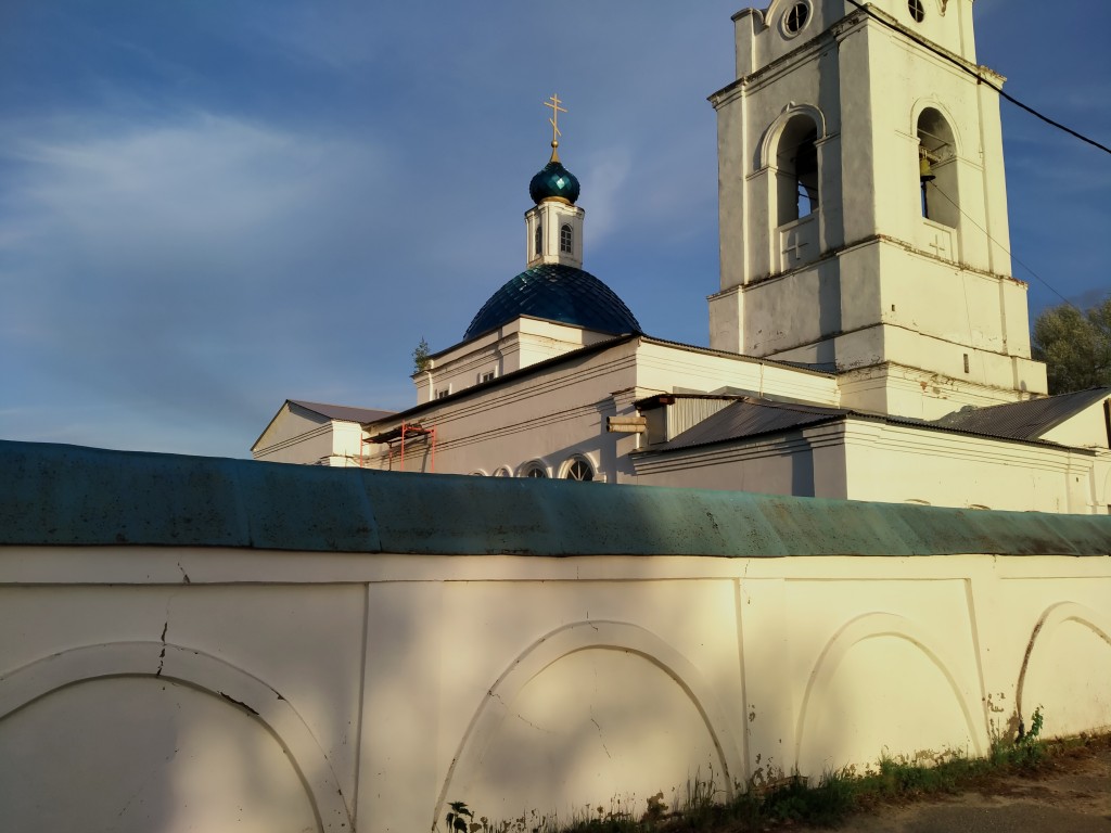 Церковь Казанской иконы Божией Матери, Долгомостьево (Луховицкий городской округ, Московская область). архитектурные детали