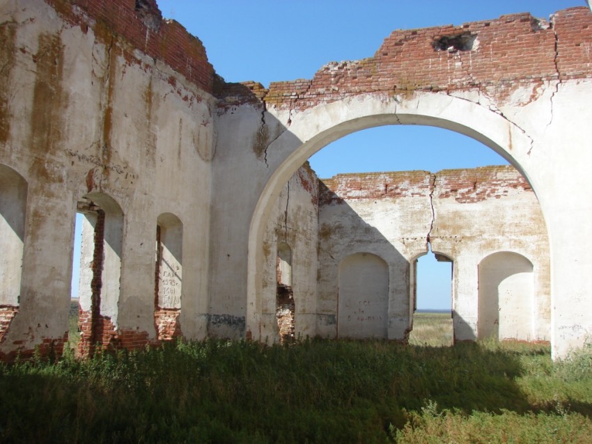 Церковь Троицы Живоначальной, Малая Осиновка (Аткарский район, Саратовская область). интерьер и убранство