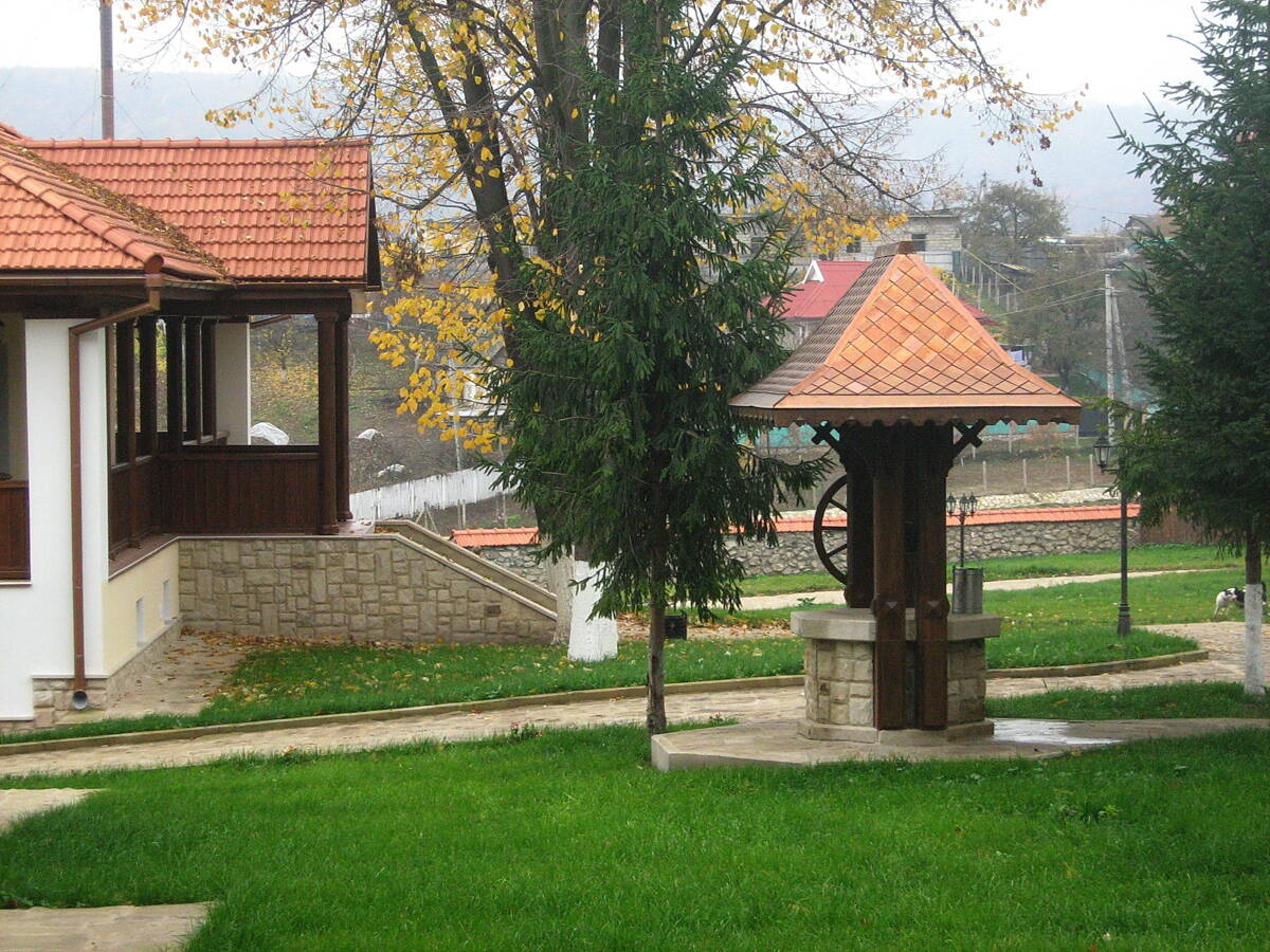 Успенский Каприянский монастырь, Каприяна (Страшенский район, Молдова). дополнительная информация