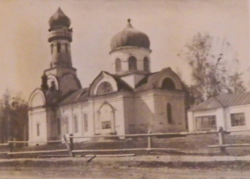 Колокольня церкви Митрофана Воронежского, Уржум (Уржумский район, Кировская область). архивная фотография, Разобранный храм Митрофана Воронежского. (из фондов Уржумского краеведческого музея им. Н. Н. Арбузовой).
