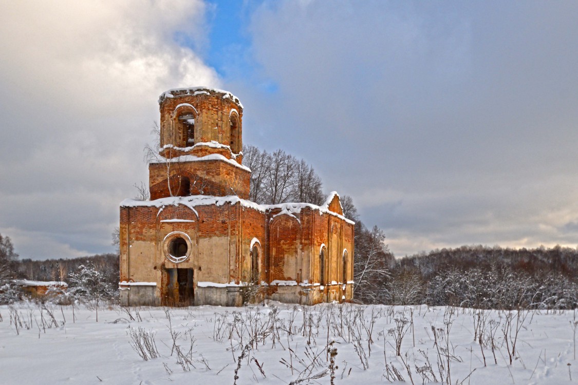 Боровщина. Церковь Рождества Пресвятой Богородицы. общий вид в ландшафте