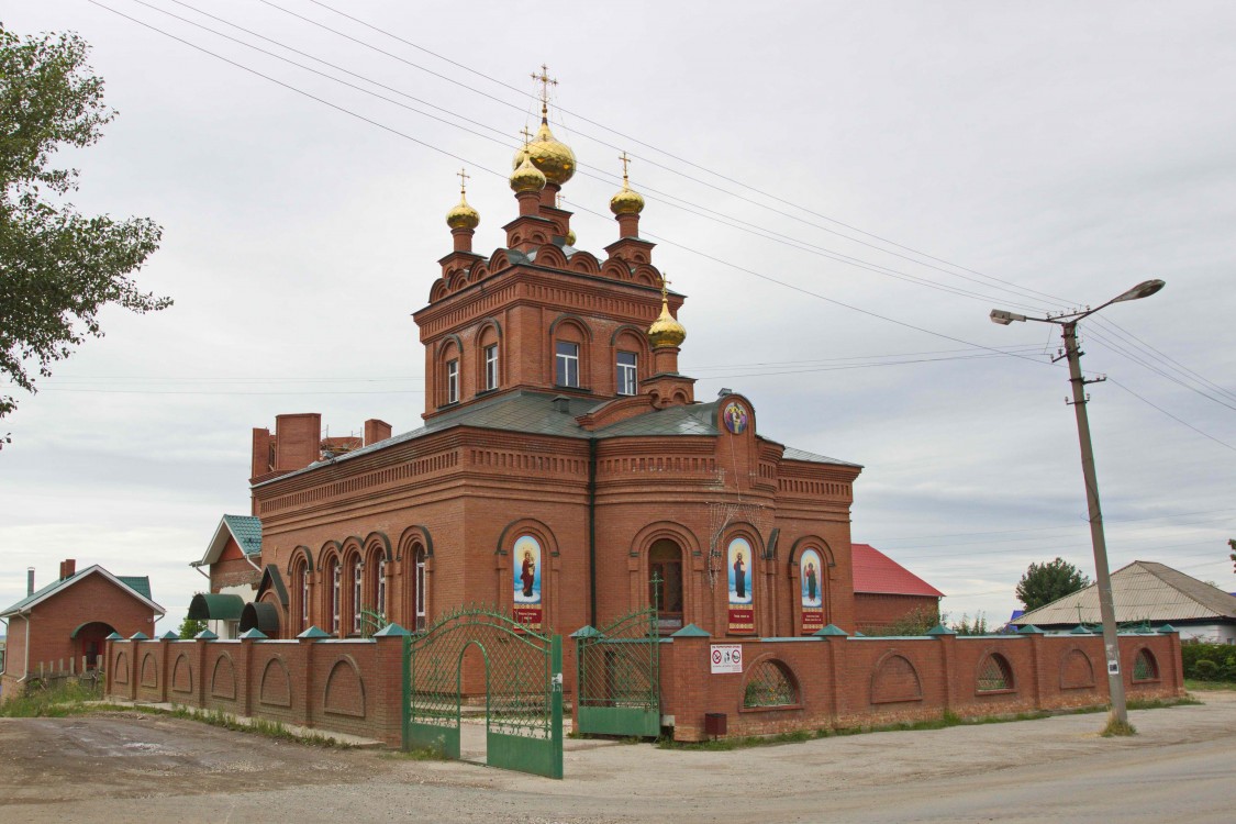 Южноуральск. Церковь Спаса Преображения. фасады