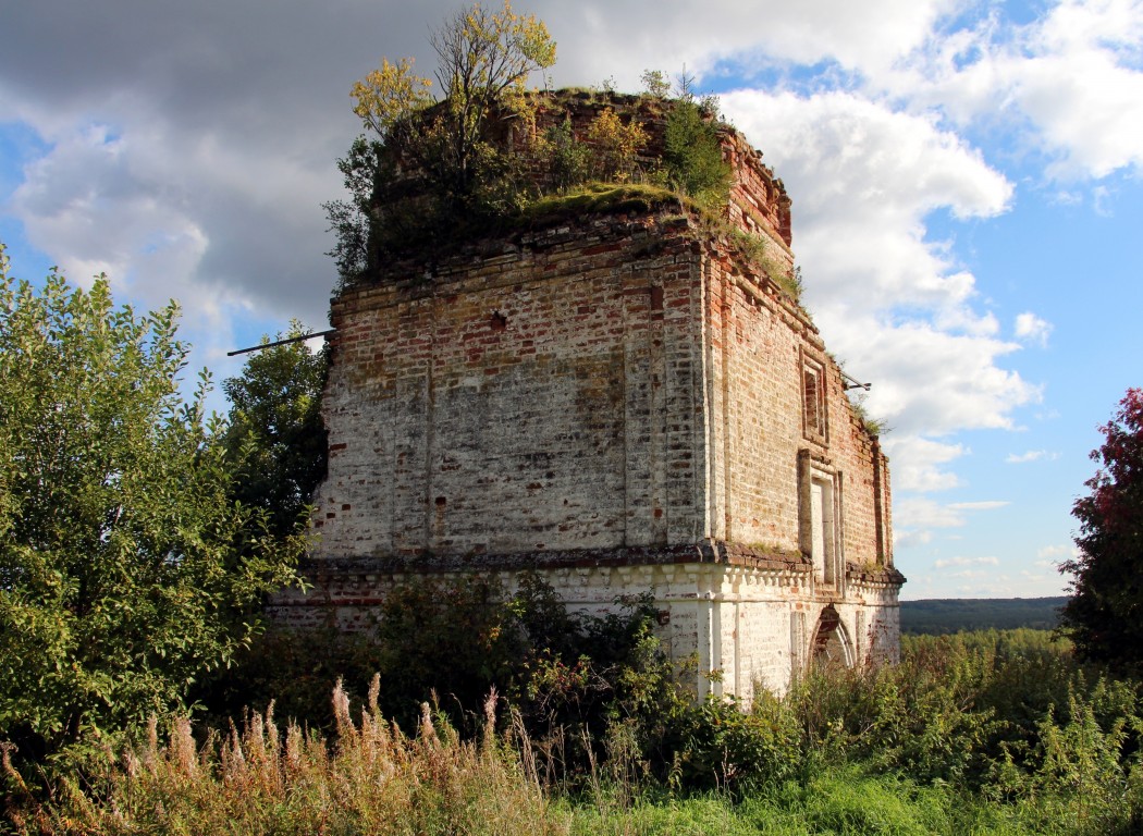 Колокольня церкви Воскресения Христова, Турино (Лузский район, Кировская область). фасады