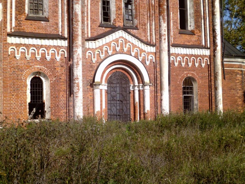 Красно. Церковь Троицы Живоначальной. архитектурные детали, Южный вход