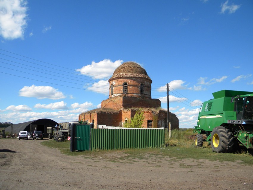 Церковь Николая Чудотворца, Киреевка (Суджанский район, Курская область). общий вид в ландшафте