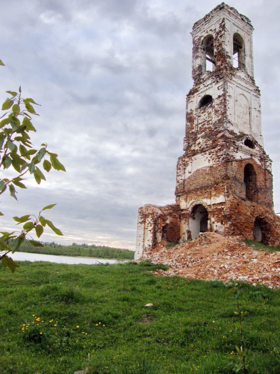 Церковь Покрова Пресвятой Богородицы, Гора (Кирилловский район, Вологодская область). архитектурные детали