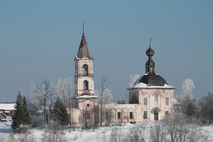 Церковь Петра и Павла, Ситское (Кирилловский район, Вологодская область). общий вид в ландшафте