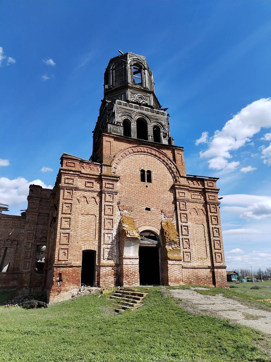 фасады. Церковь Казанской иконы Божией Матери, Логиновка (Краснокутский район, Саратовская область)