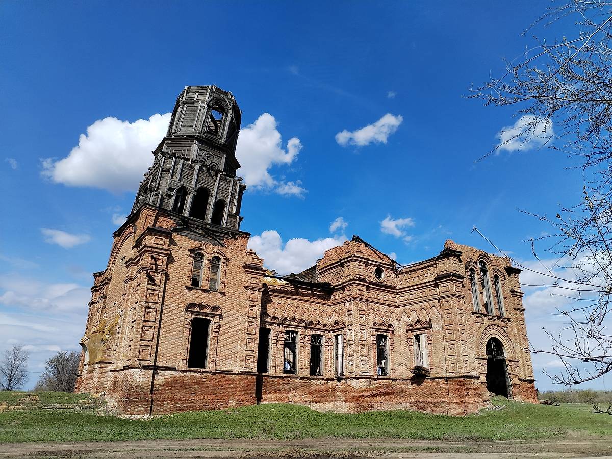 фасады. Церковь Казанской иконы Божией Матери, Логиновка (Краснокутский район, Саратовская область)