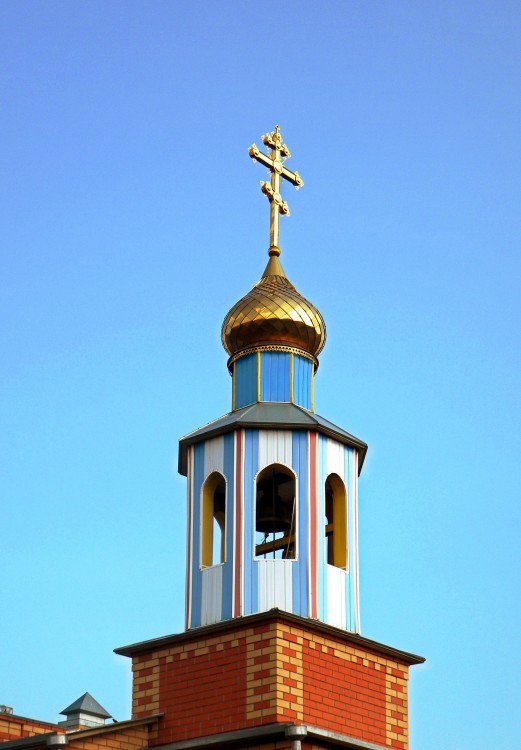 Погребки. Церковь Михаила Архангела. общий вид в ландшафте