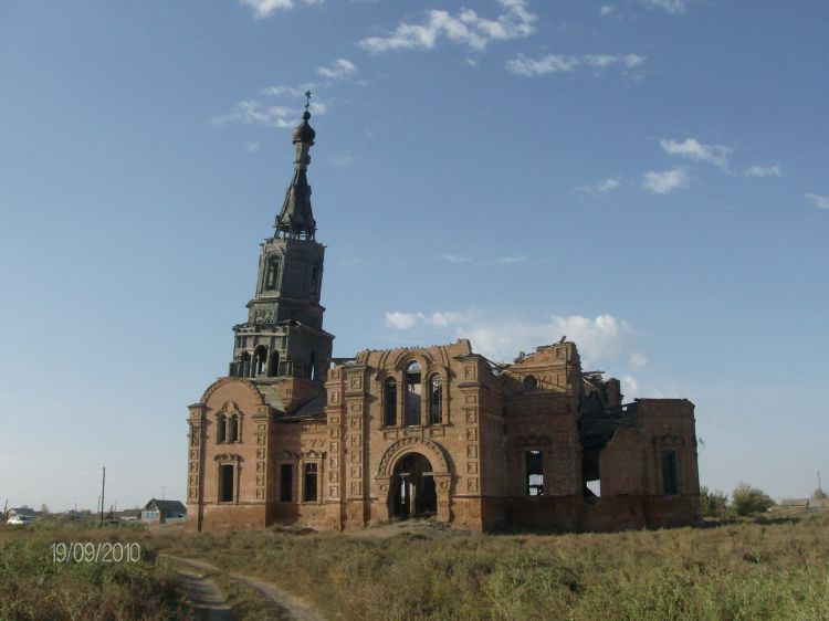 Церковь Казанской иконы Божией Матери, Логиновка (Краснокутский район, Саратовская область). фасады