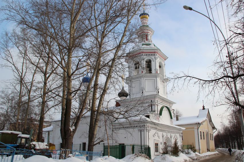 Вологда. Церковь Успения Пресвятой Богородицы Дмитриевского прихода. фасады