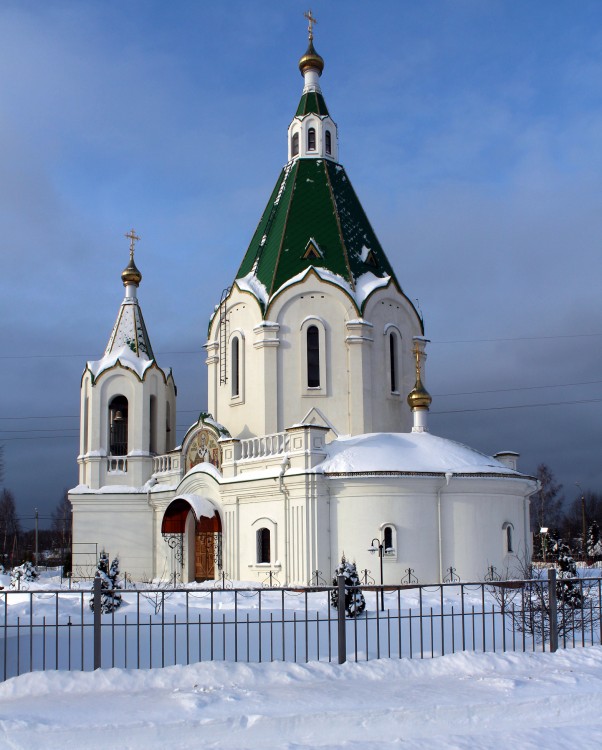 Запрудня. Церковь Спаса Преображения. фасады