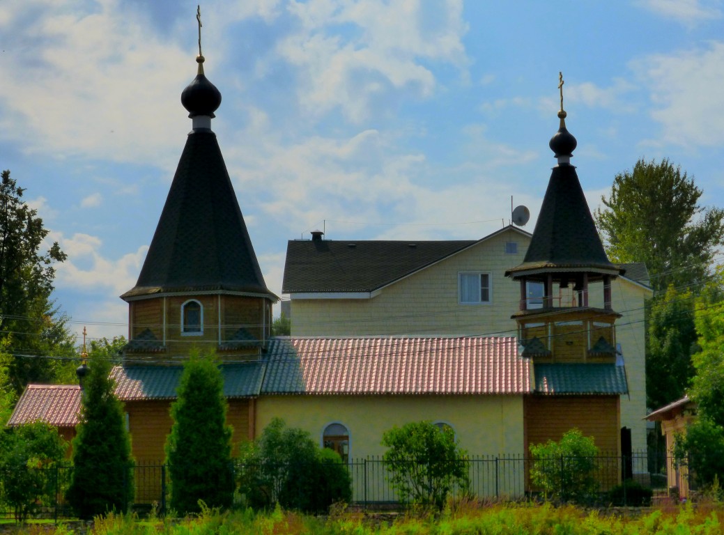 Богородское, посёлок. Церковь Сергия Радонежского. фасады