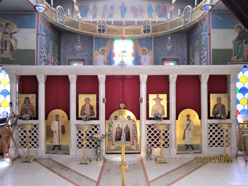Церковь Феодора Ушакова, Приморский район (Санкт-Петербург, г. Санкт-Петербург). интерьер и убранство, Внутреннее убранство церкви св. прв. воина Федора Ушакова