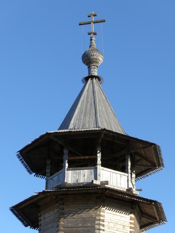 Благовещенье. Церковь Благовещения Пресвятой Богородицы (новая). архитектурные детали, Завершение колокольни