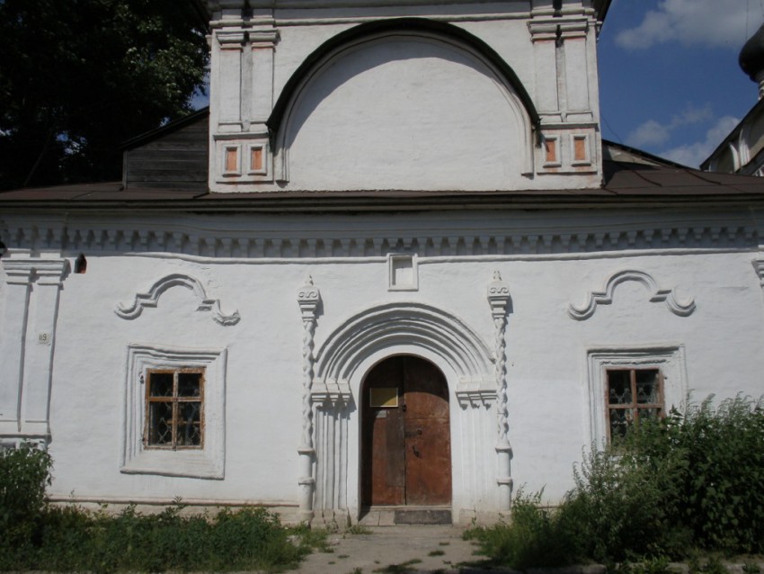 Вологда. Церковь Успения Пресвятой Богородицы Дмитриевского прихода. архитектурные детали, Фрагмент западного фасада