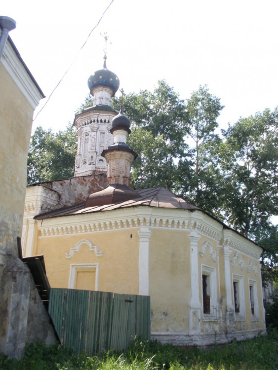 Церковь Успения Пресвятой Богородицы Дмитриевского прихода, Вологда (Вологда, город, Вологодская область). архитектурные детали, Восточная часть храма
