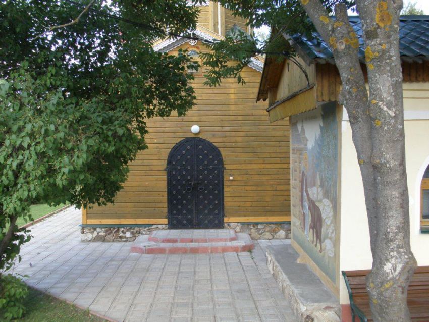 Церковь Сергия Радонежского, Богородское, посёлок (Сергиево-Посадский городской округ, Московская область). архитектурные детали, Вход в храм