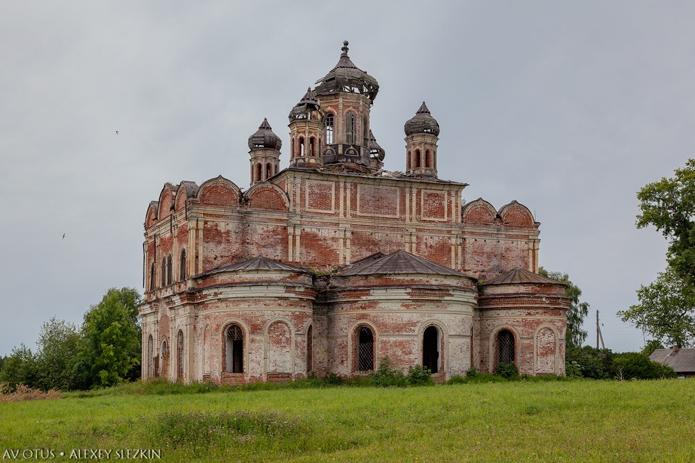 Кырмыж. Церковь Воскресения Христова. фасады