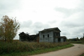 Петровское (Сусельский Петровский погост). Церковь Петра и Павла