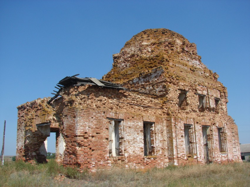 Церковь Михаила Архангела, Малые Копёны (Аткарский район, Саратовская область). общий вид в ландшафте